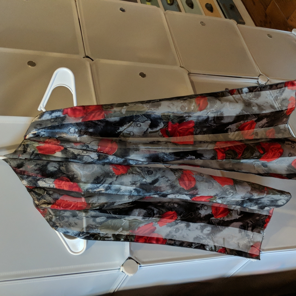 Rose scarf